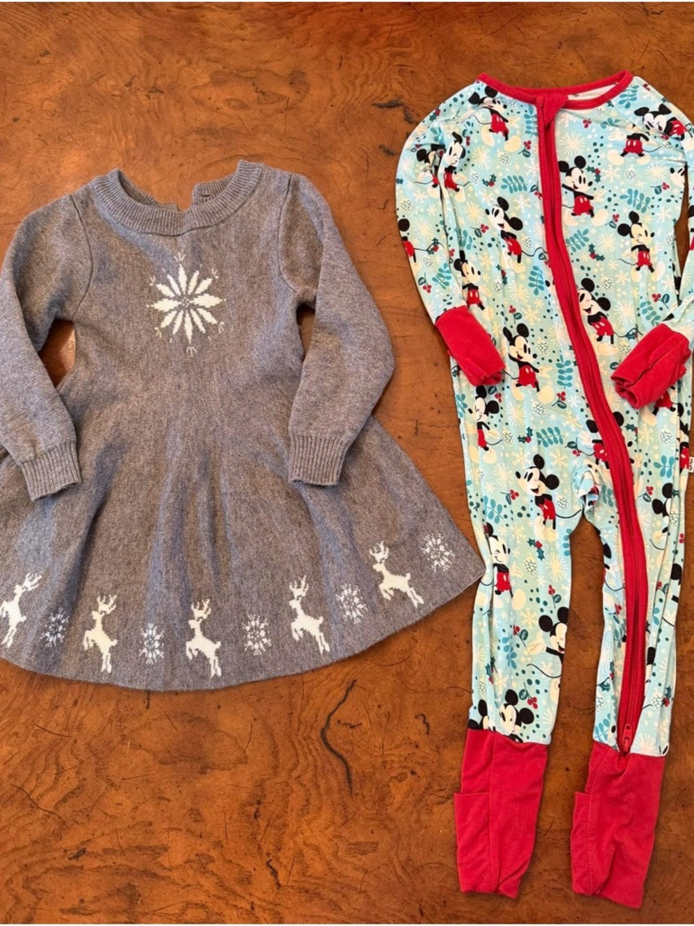 Little sleepies twirl and zippy bundle Mickey winter wonderland 12-18 months